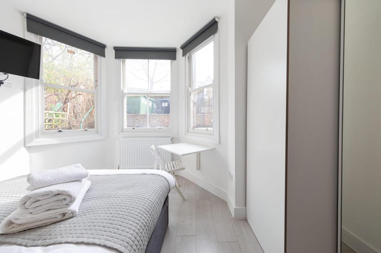 Lovely Private Room And Shower At Anson Hotel London Exterior foto